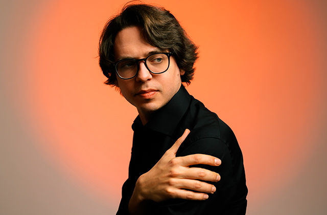 Lucas-Debargue-DSCF5789web-cTim-Cavadini